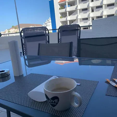 With Large Terrace In Summerland *