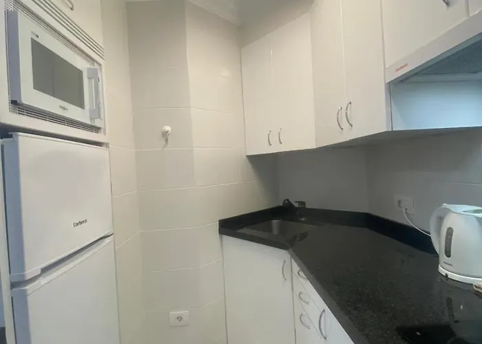 With Large Terrace In Summerland