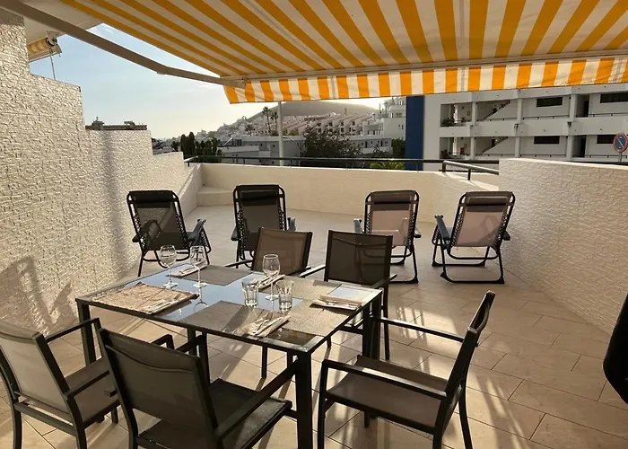 With Large Terrace In Summerland Διαμέρισμα Los Cristianos (Tenerife)