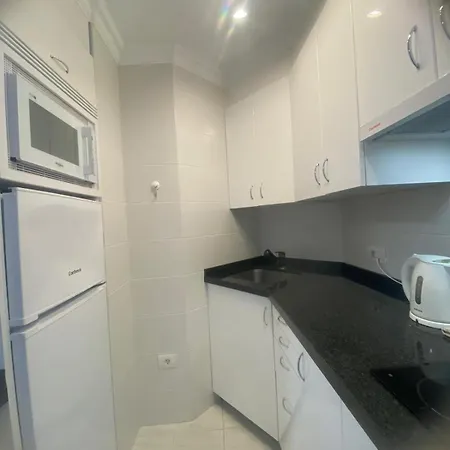 With Large Terrace In Summerland